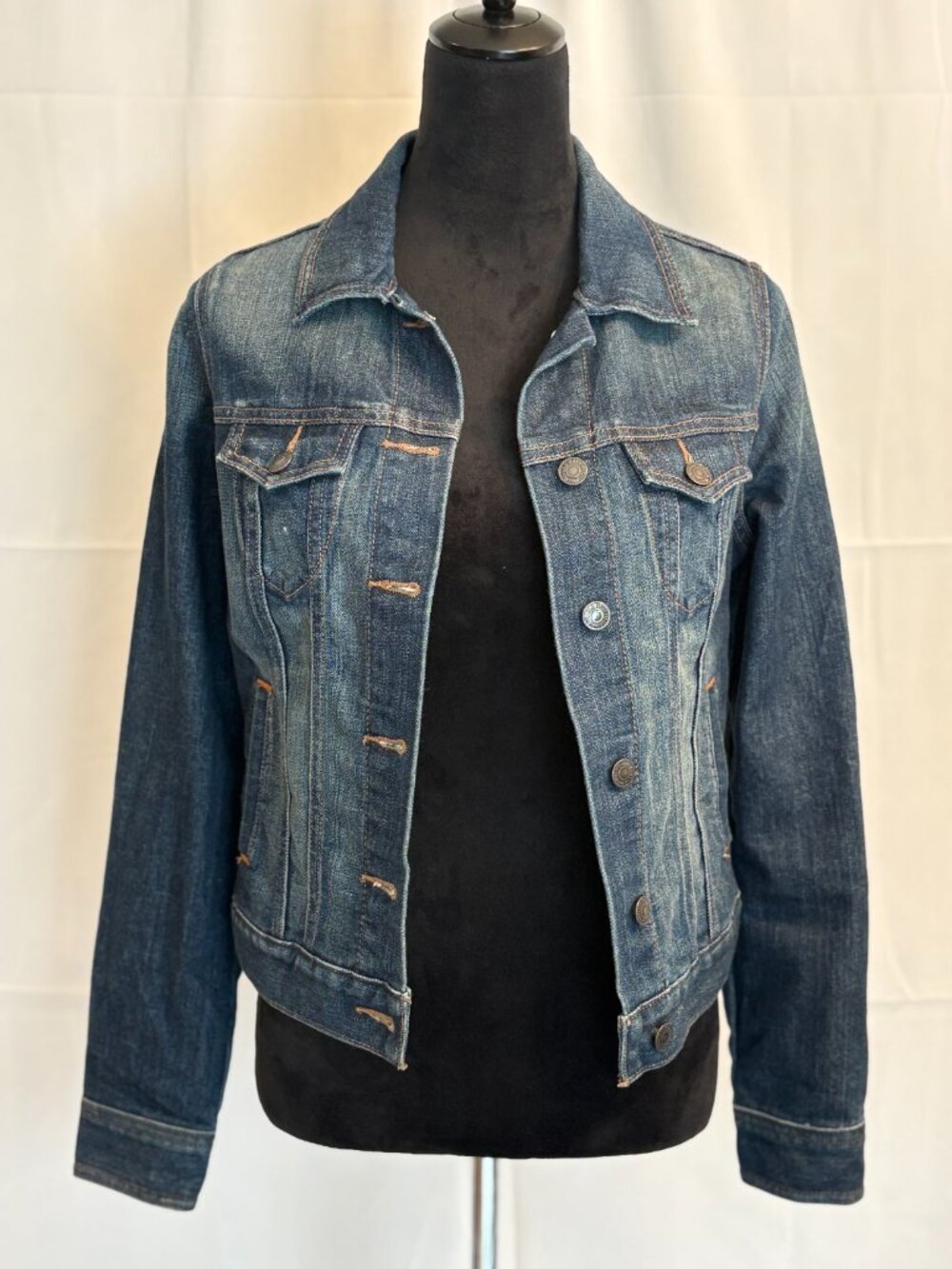 Old Navy Women's Trucker Denim Jacket Size S